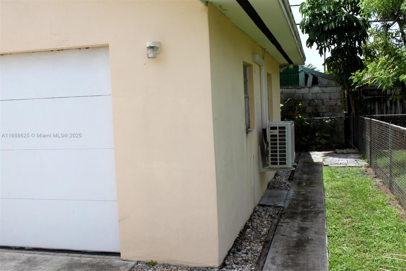 Lee Manor First Addn