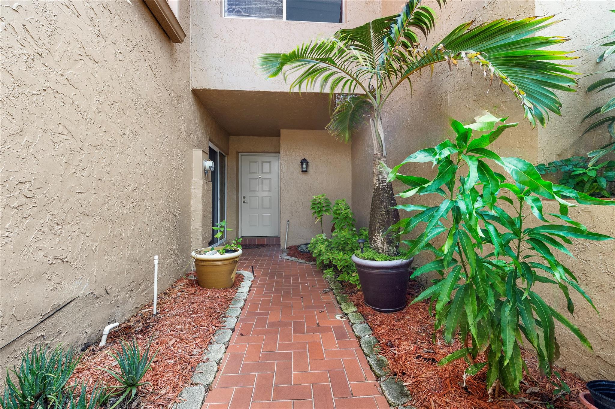 Homes for sale in Plantation, FL | 7954 Nw 7th Ct #7954, Plantation, FL 33324 | MLS# F10529564