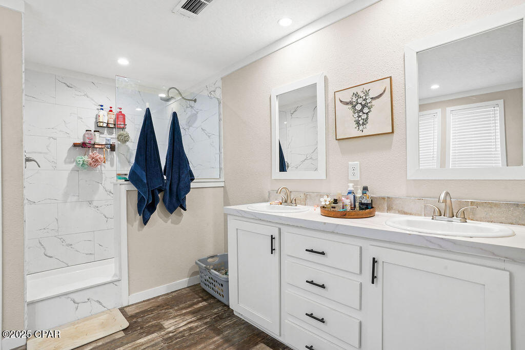 Image 16 For 1215 Shores Road