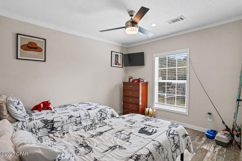 Image 20 For 1215 Shores Road