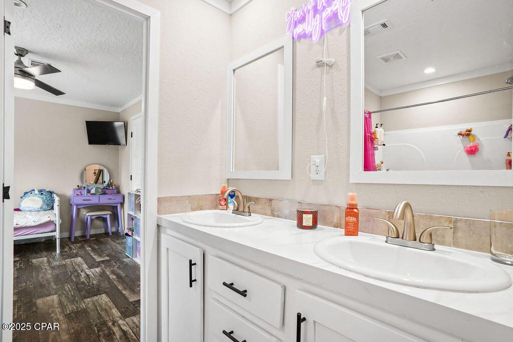 Image 27 For 1215 Shores Road