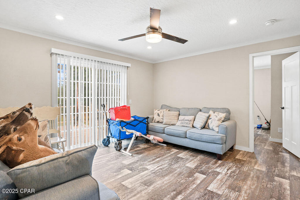 Image 29 For 1215 Shores Road