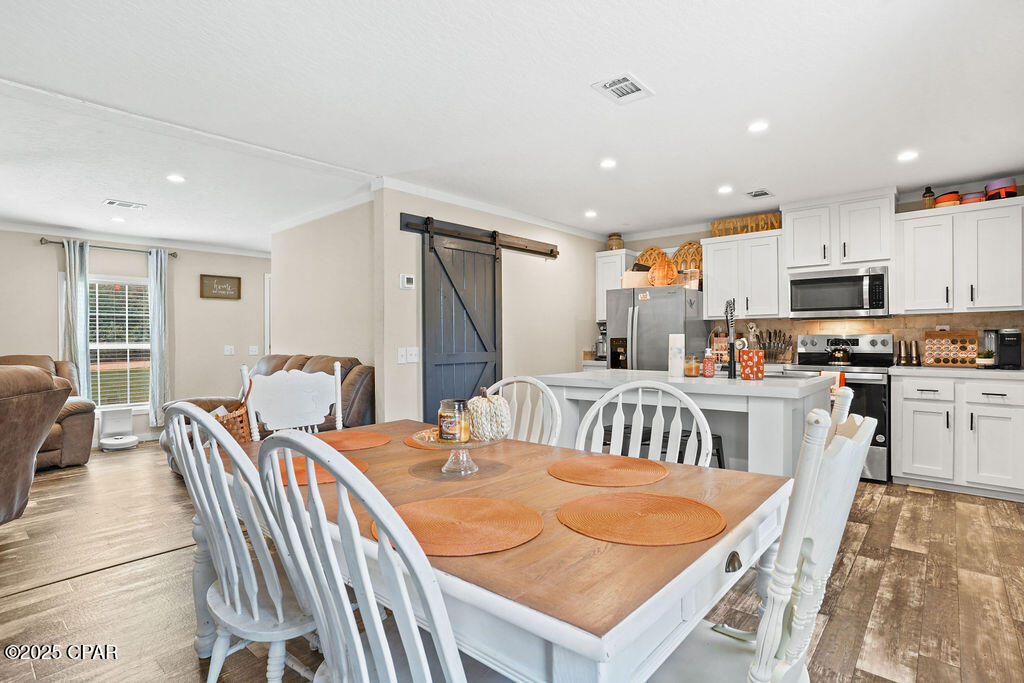 Image 9 For 1215 Shores Road