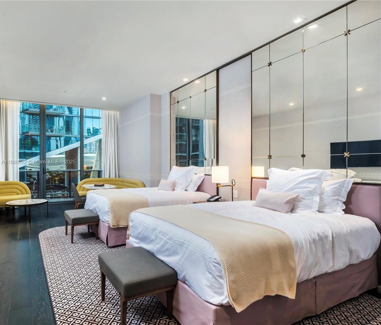 Condo for Sale in Miami, FL