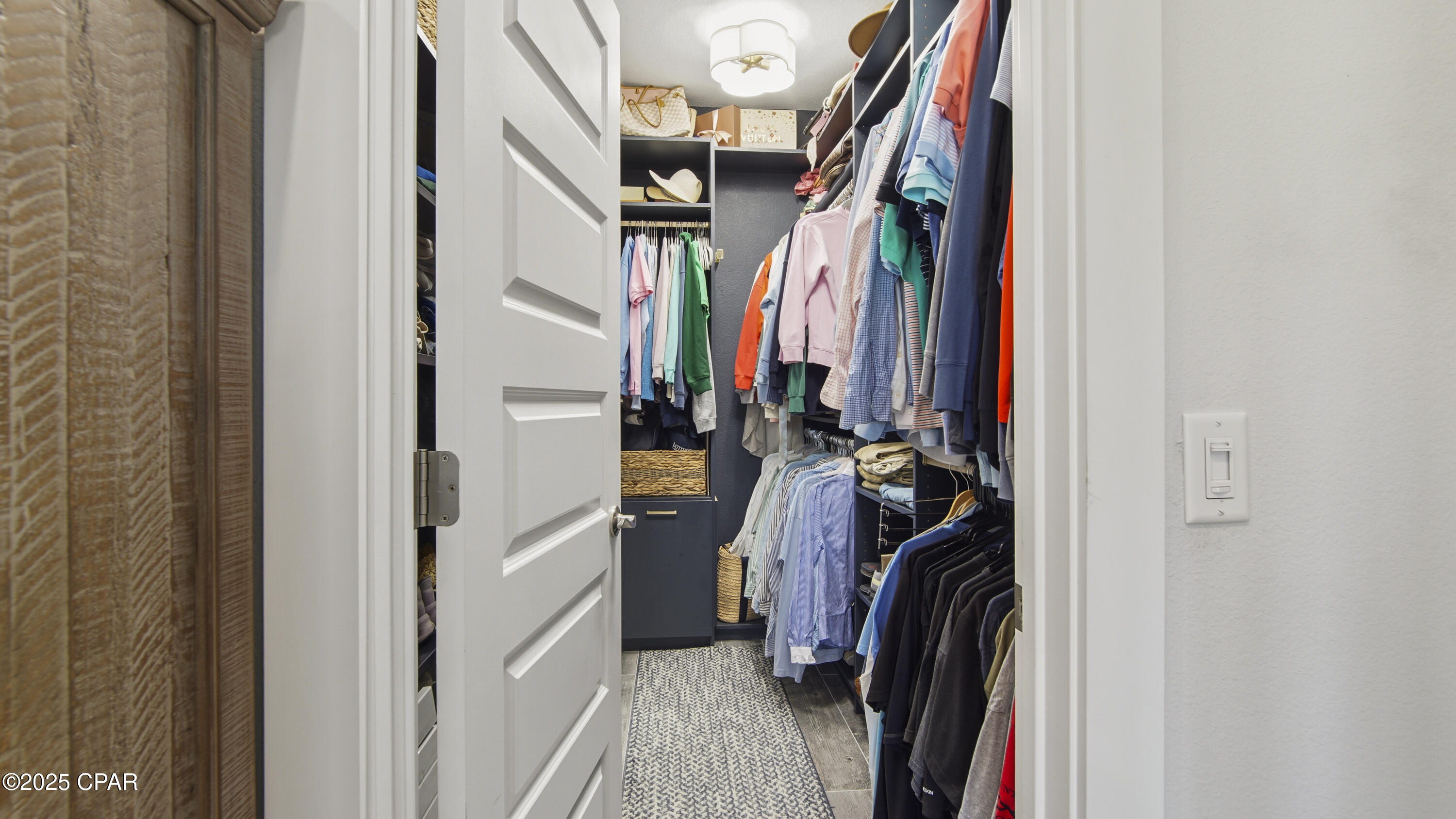 Image 28 For 250 Wells Street