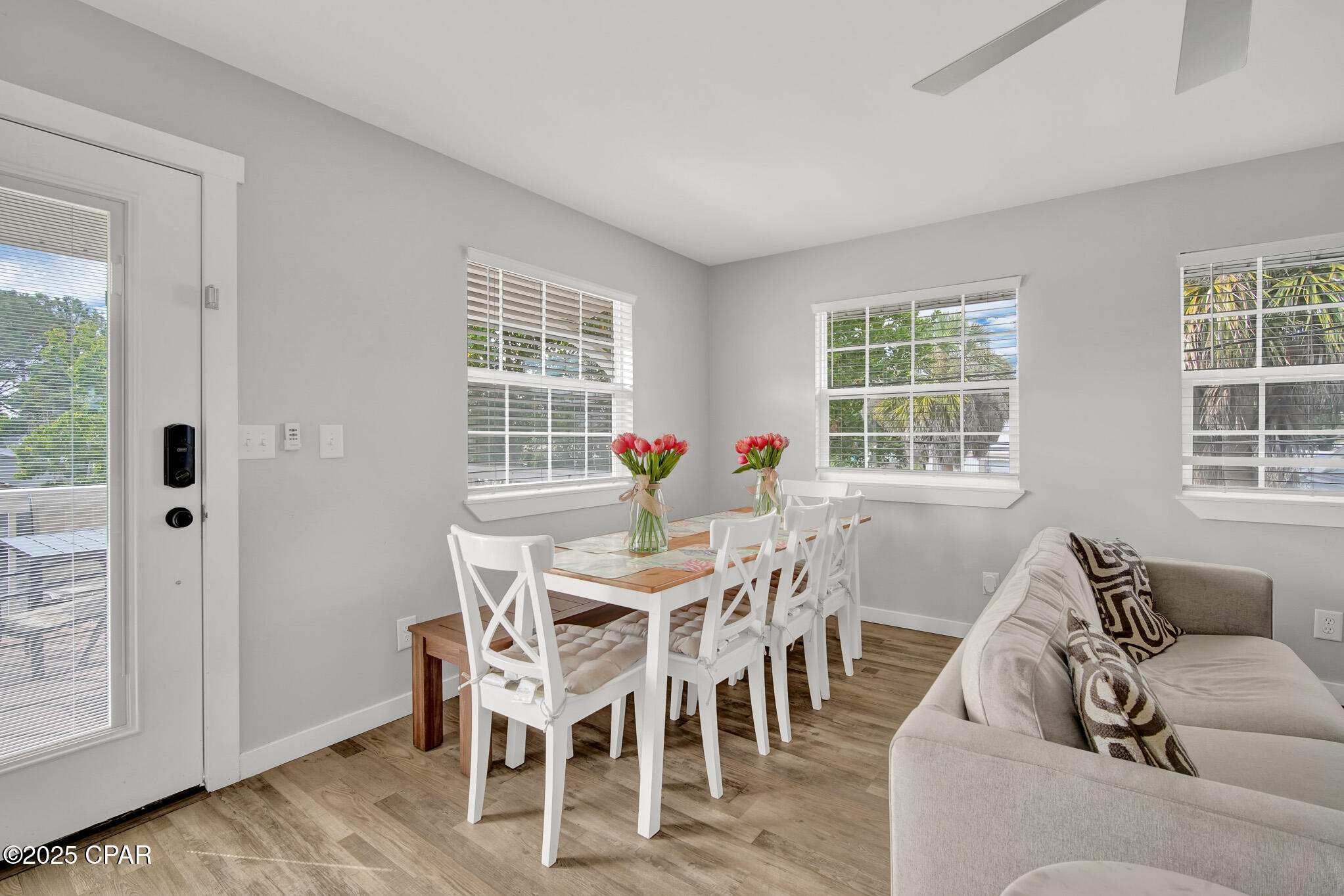 Image 13 For 310 Palm Dr Drive