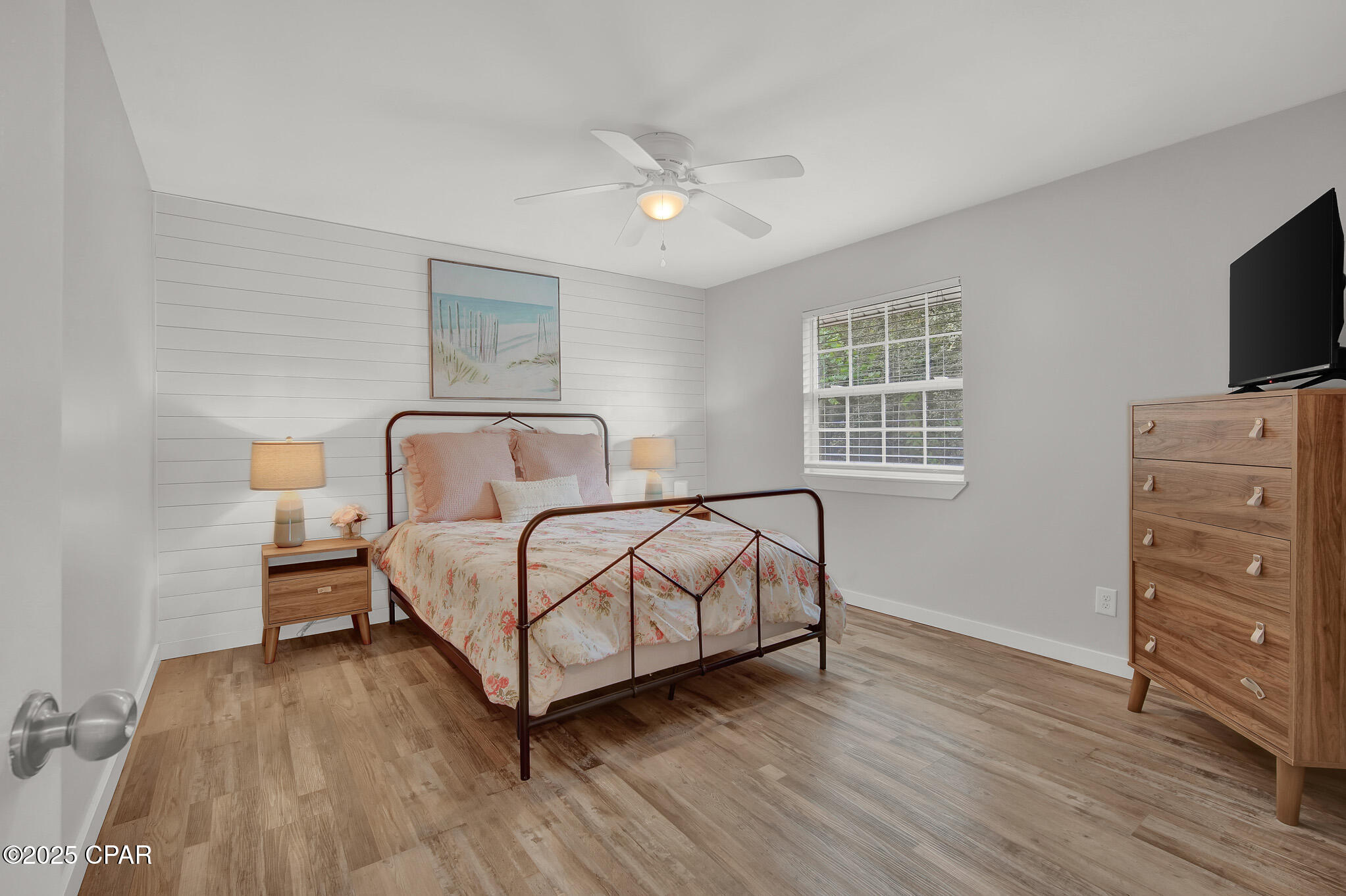 Image 15 For 310 Palm Dr Drive