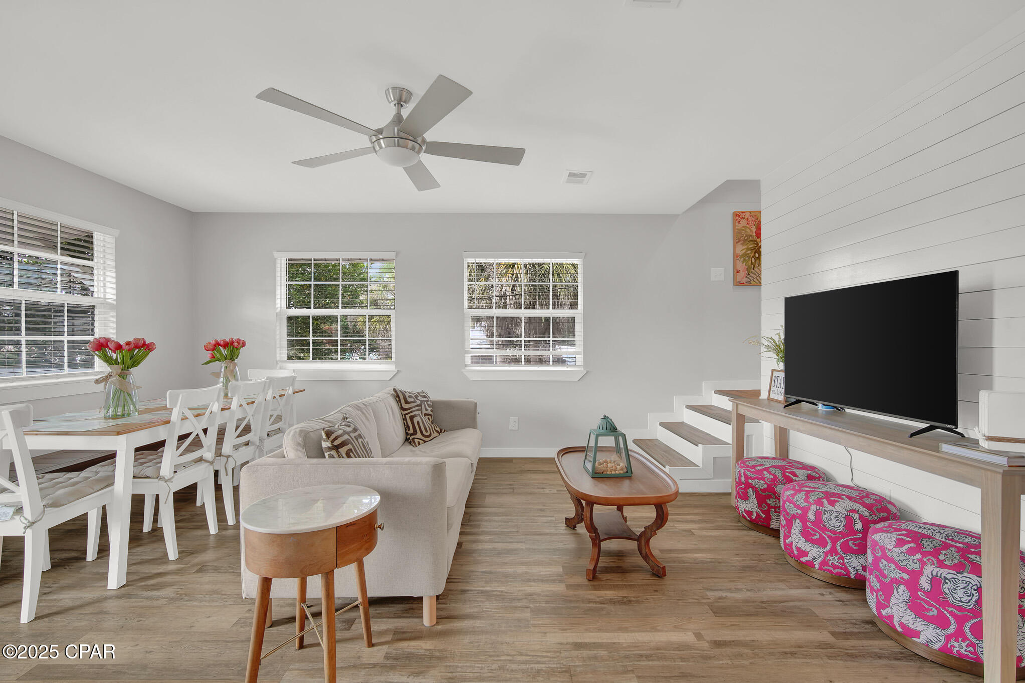 Image 9 For 310 Palm Dr Drive