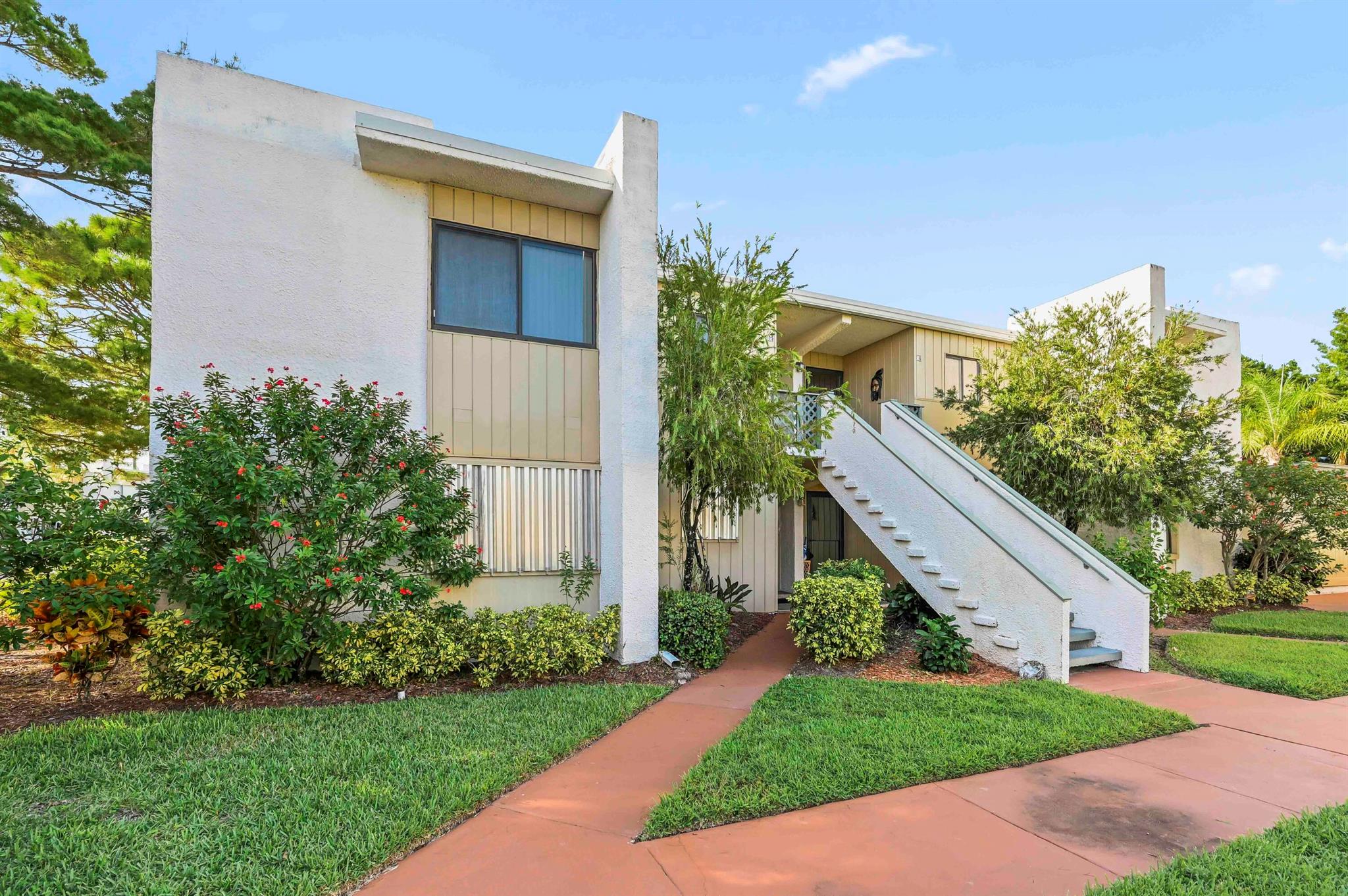 Homes for sale in Jensen Beach, FL | 1501 Ne 13th Terrace #H16, Jensen Beach, FL 34957 | MLS# R11128924