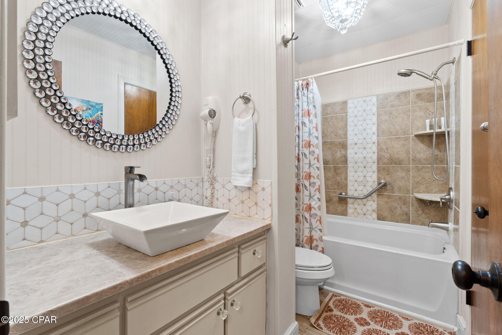 Image 7 For 627 Laurel Street