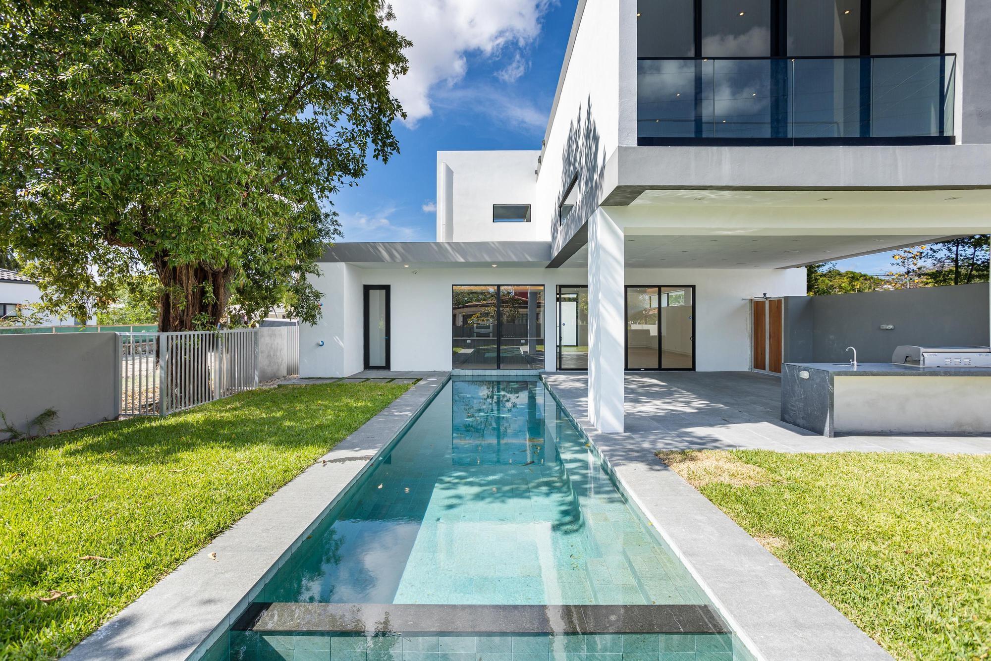 Homes for sale in Miami, FL | 1904 Sw 22Nd Ter, Miami, FL 33145 | MLS# F10529758