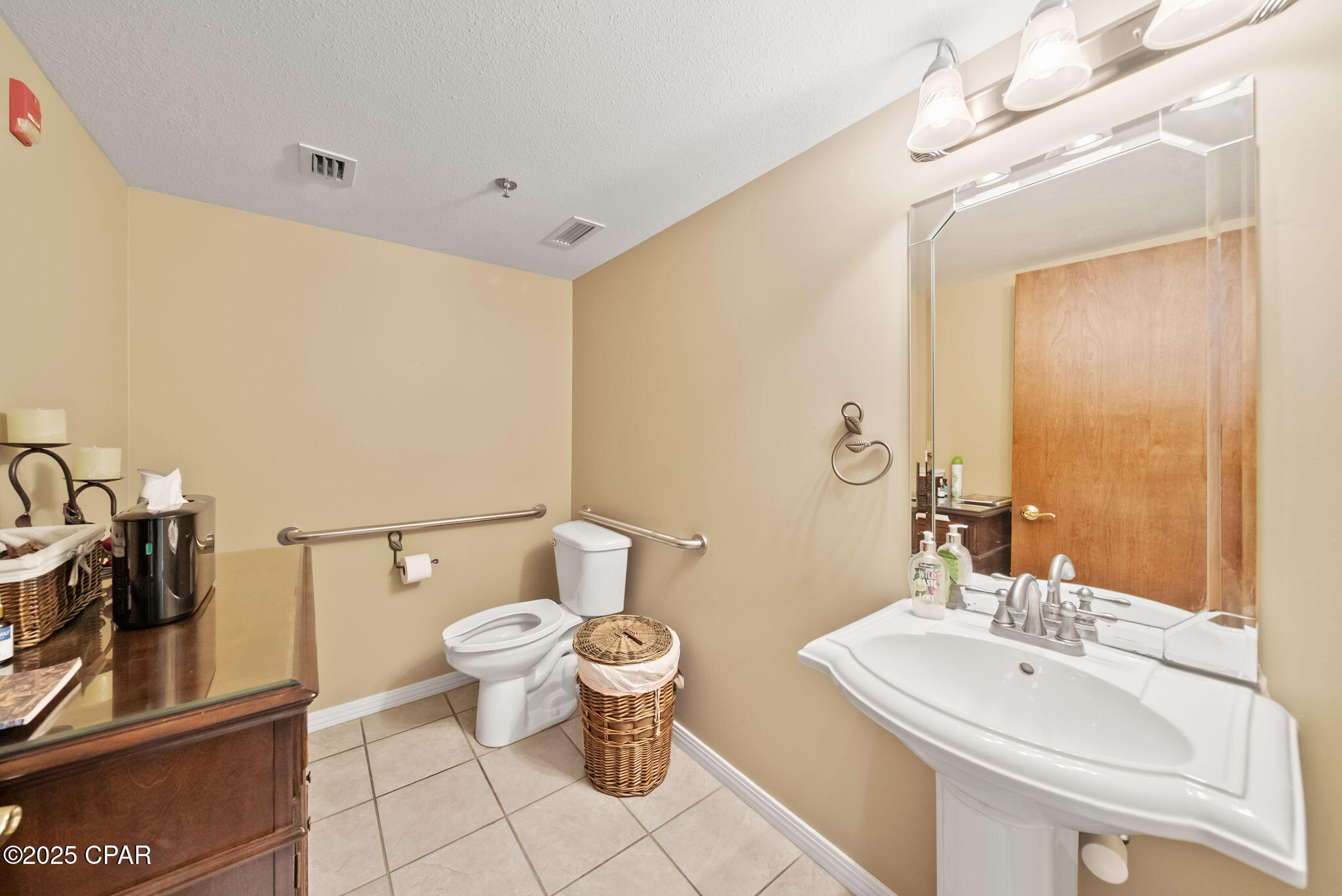 Image 22 For 455 Harrison Avenue C