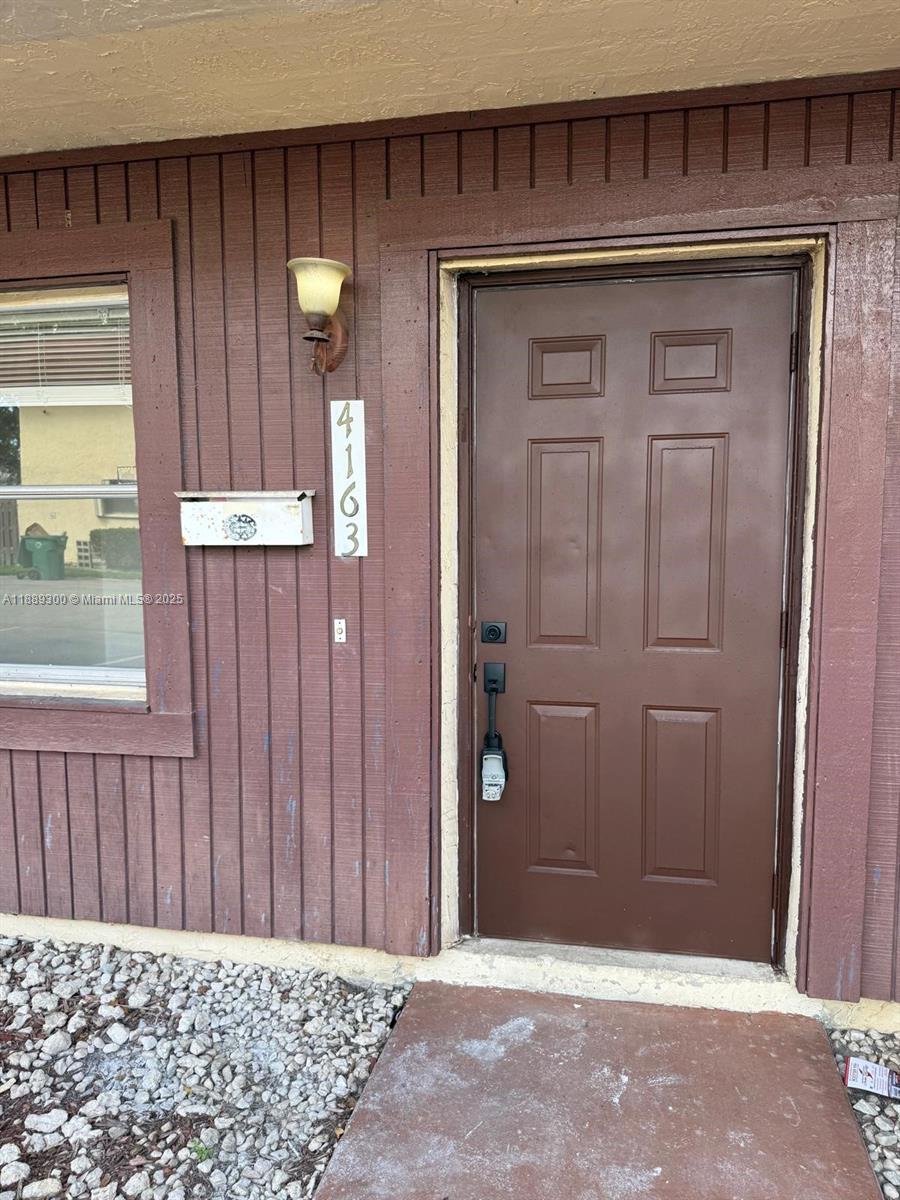 4163 SW 66th Ter 108