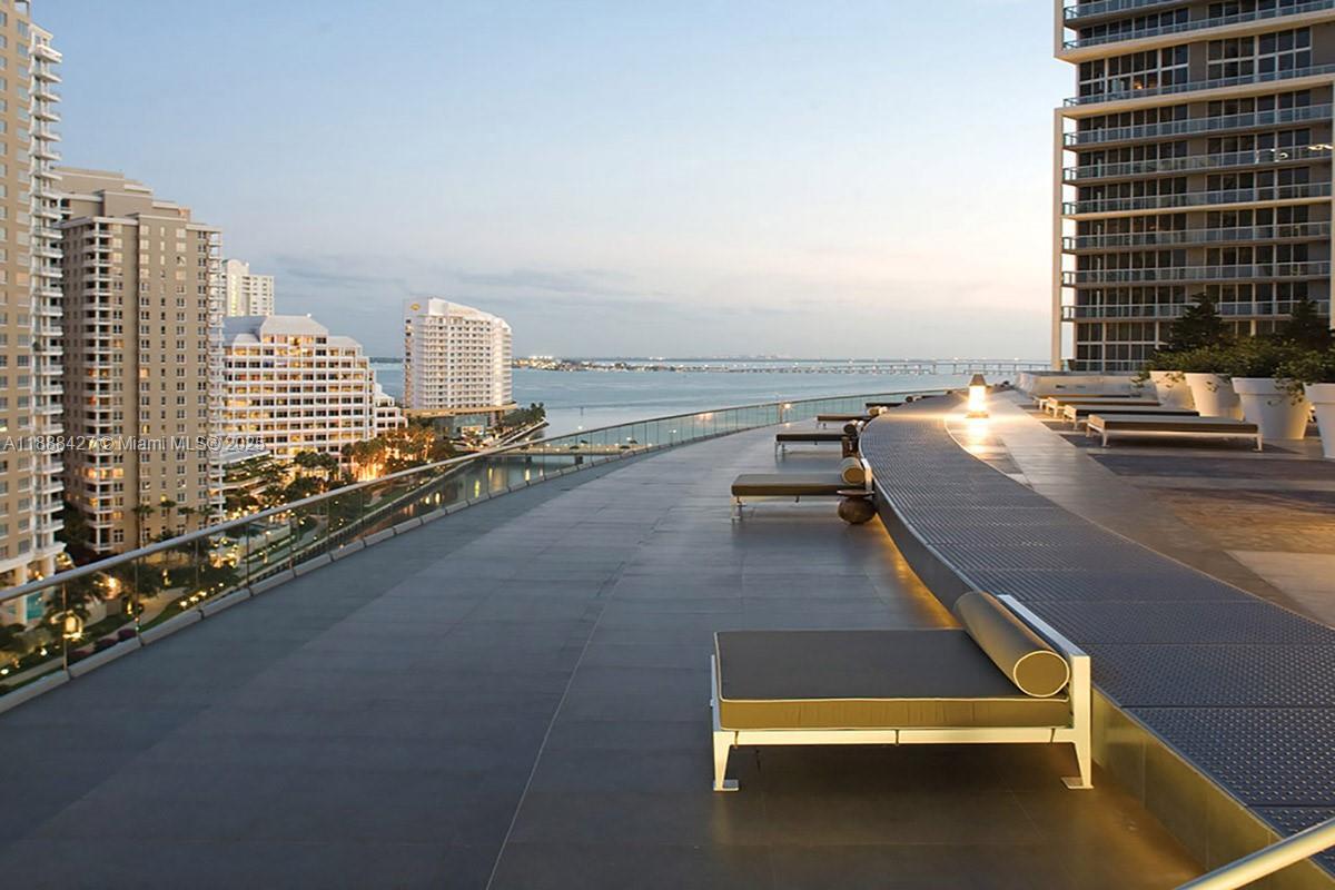 Condo for Sale in Miami, FL