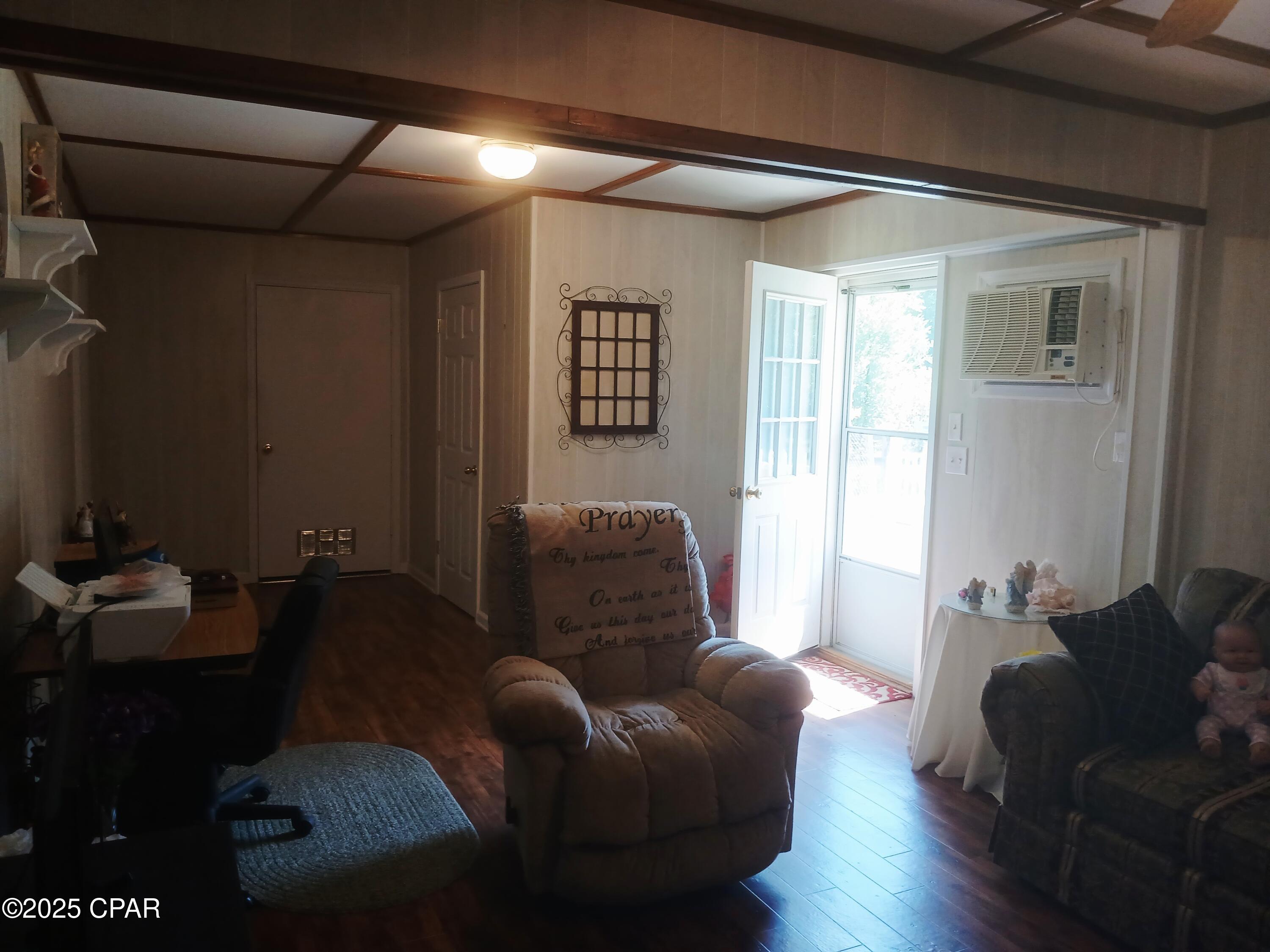 Image 25 For 2080 Gorrie Avenue