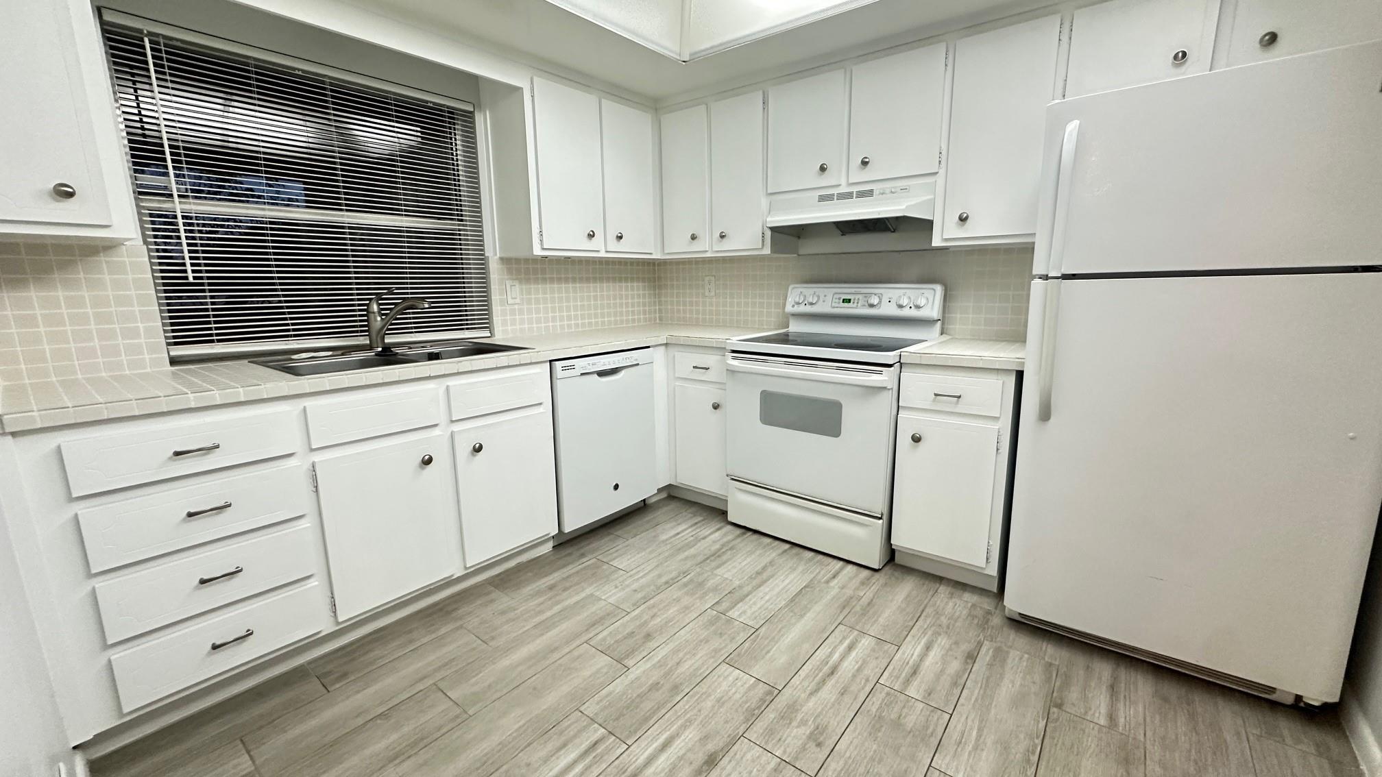 Colgate Park 47-37 B