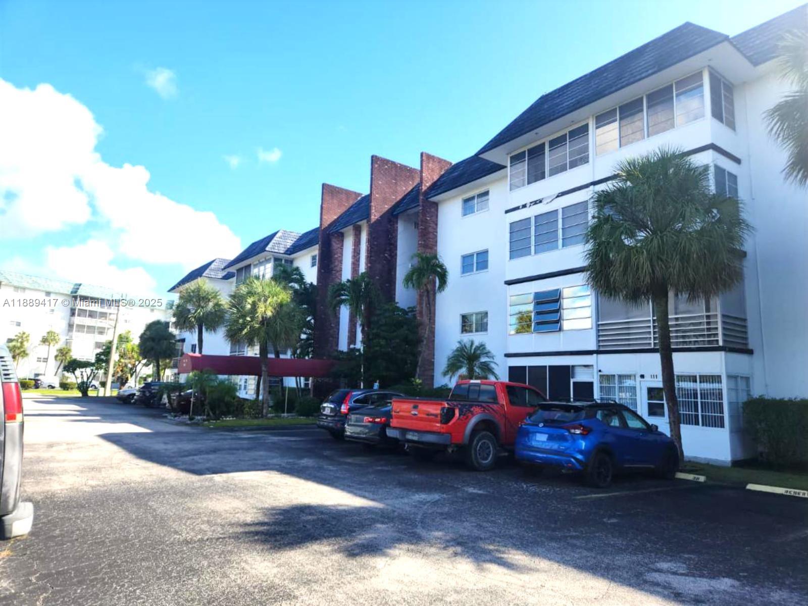 Castle Apartments 16 Cond