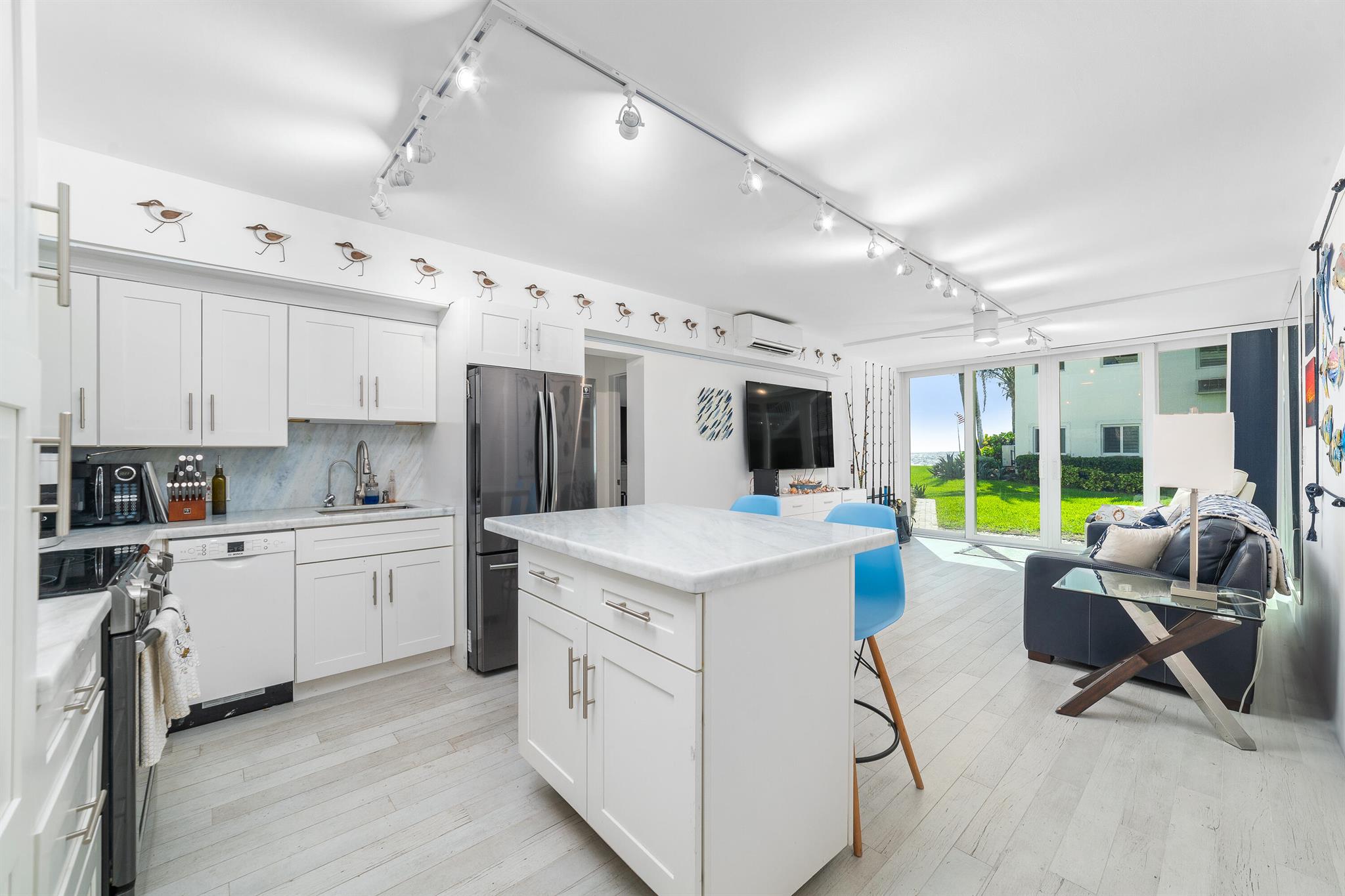 Hillsboro Mile Ocean Apts