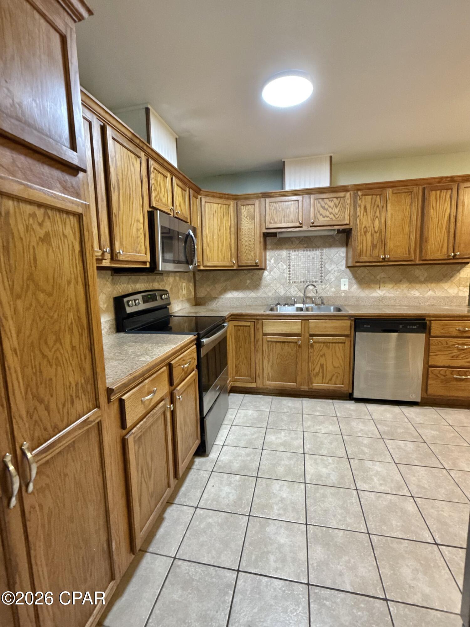 Image 10 For 1418 Iowa Avenue