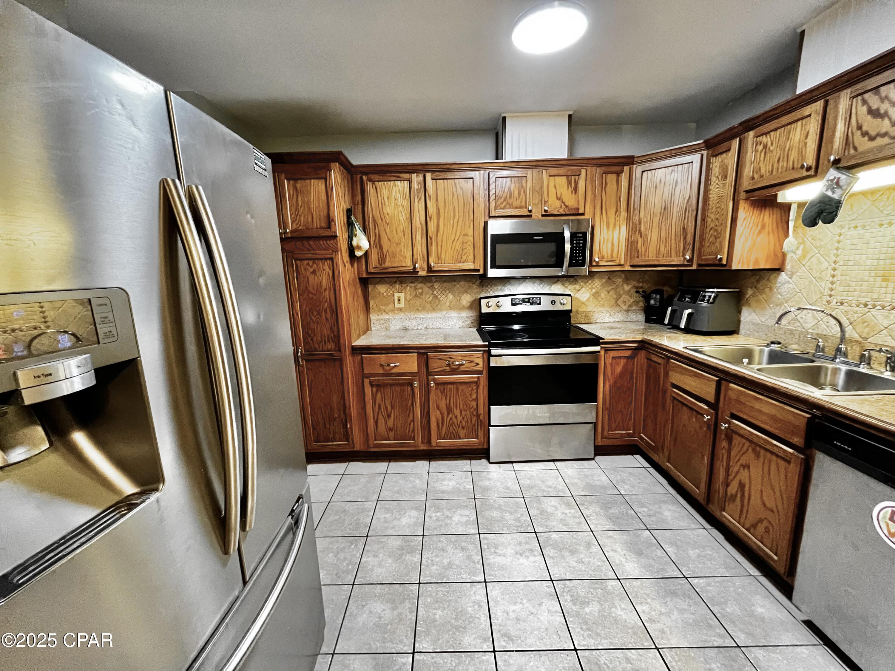 Image 11 For 1418 Iowa Avenue