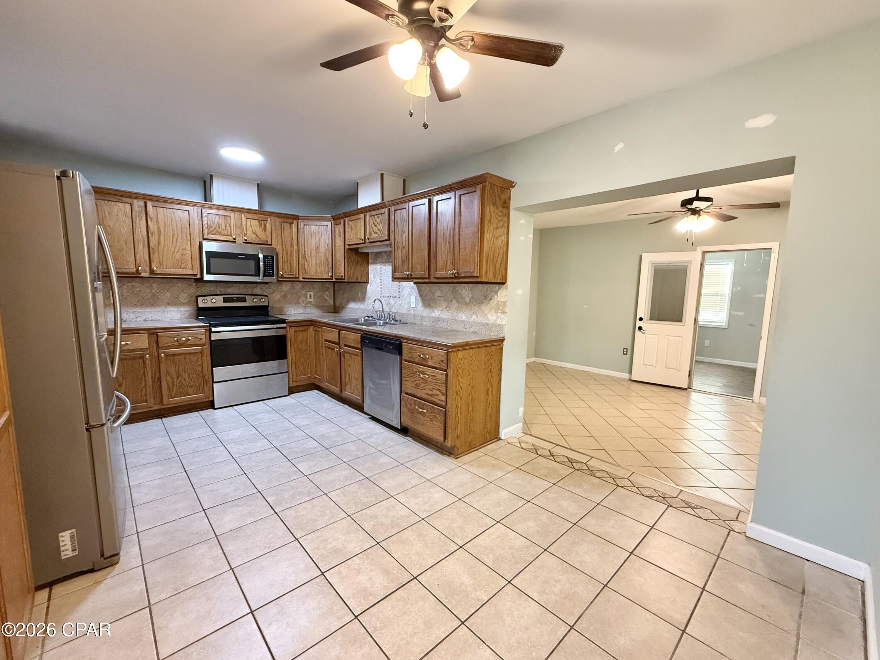 Image 12 For 1418 Iowa Avenue