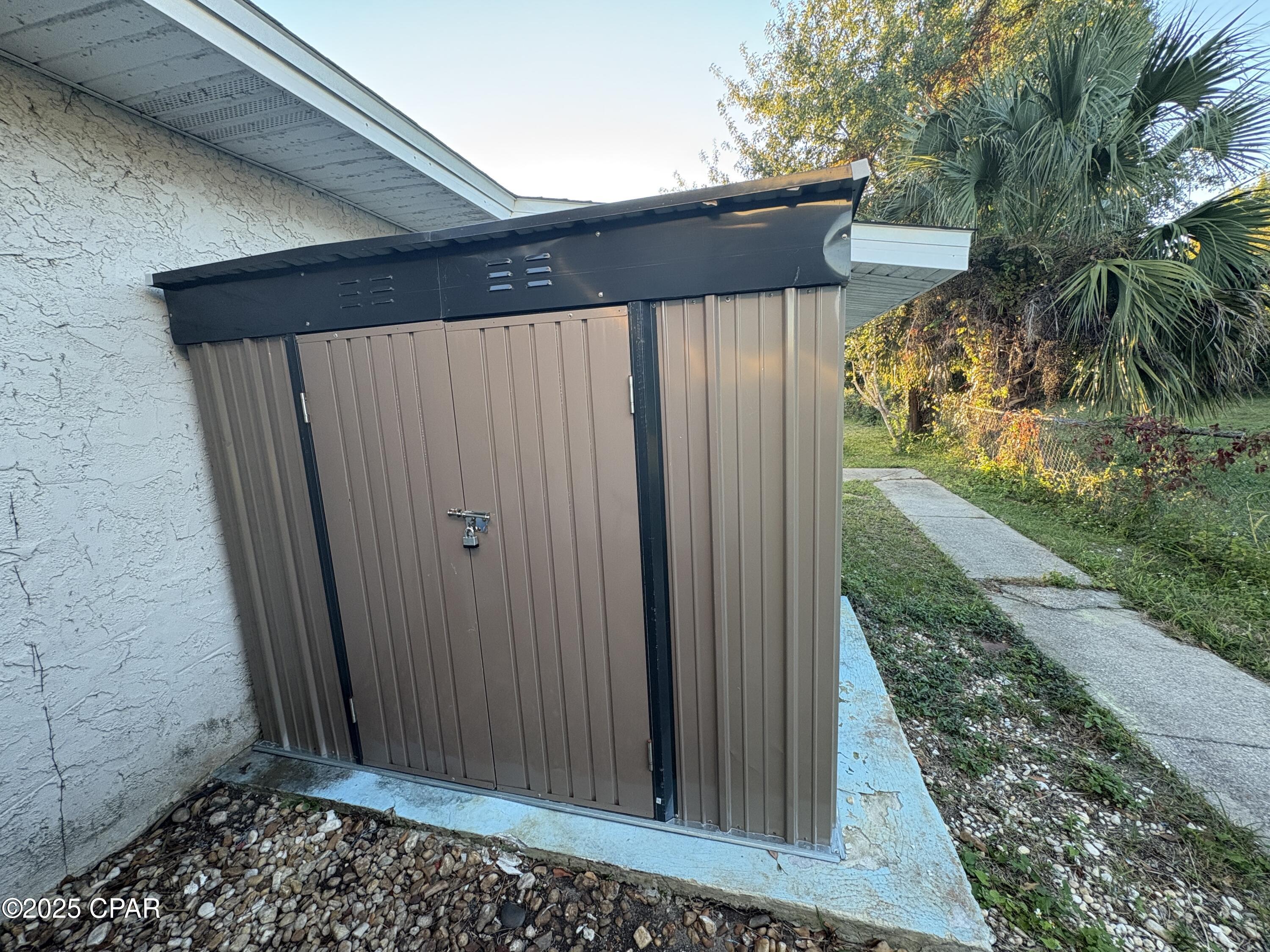 Image 37 For 1418 Iowa Avenue