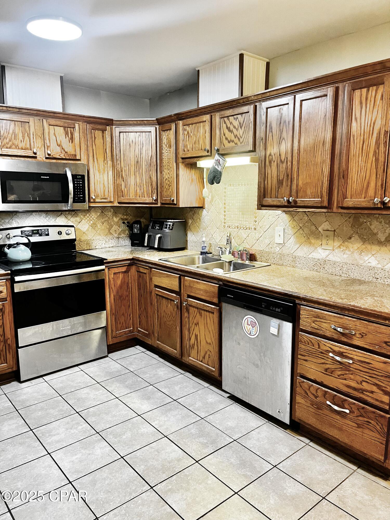 Image 9 For 1418 Iowa Avenue