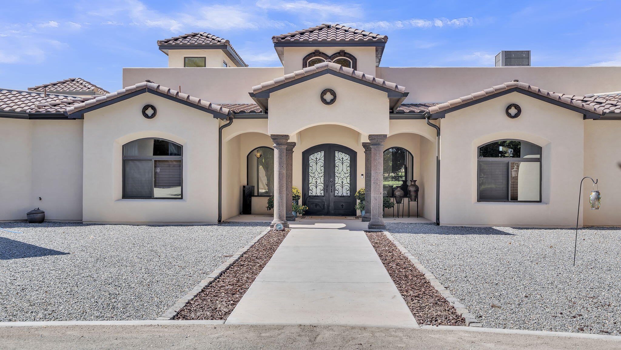 Homes for sale in Peralta, NM | 14 Hacienda Del Valle, Peralta, NM 87042 | MLS# 1092332