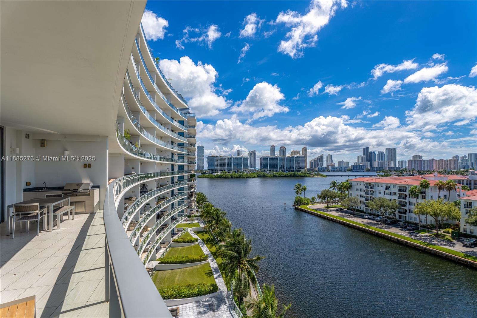 Apartamento en Venta en Aventura, FL