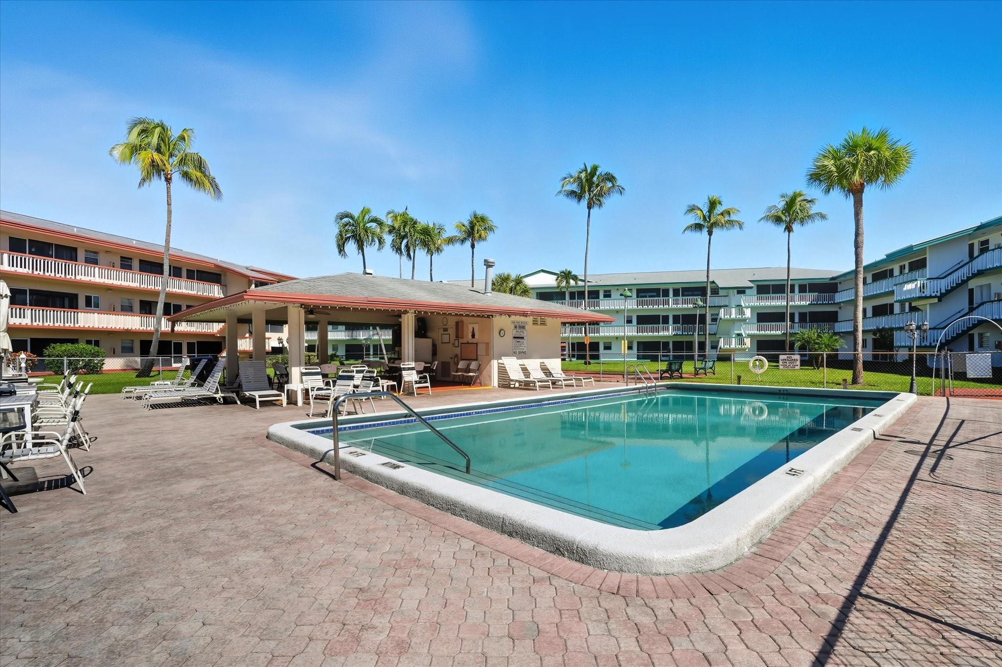 Homes for sale in Hollywood, FL | 5300 Washington St #J214, Hollywood, FL 33021 | MLS# F10529508