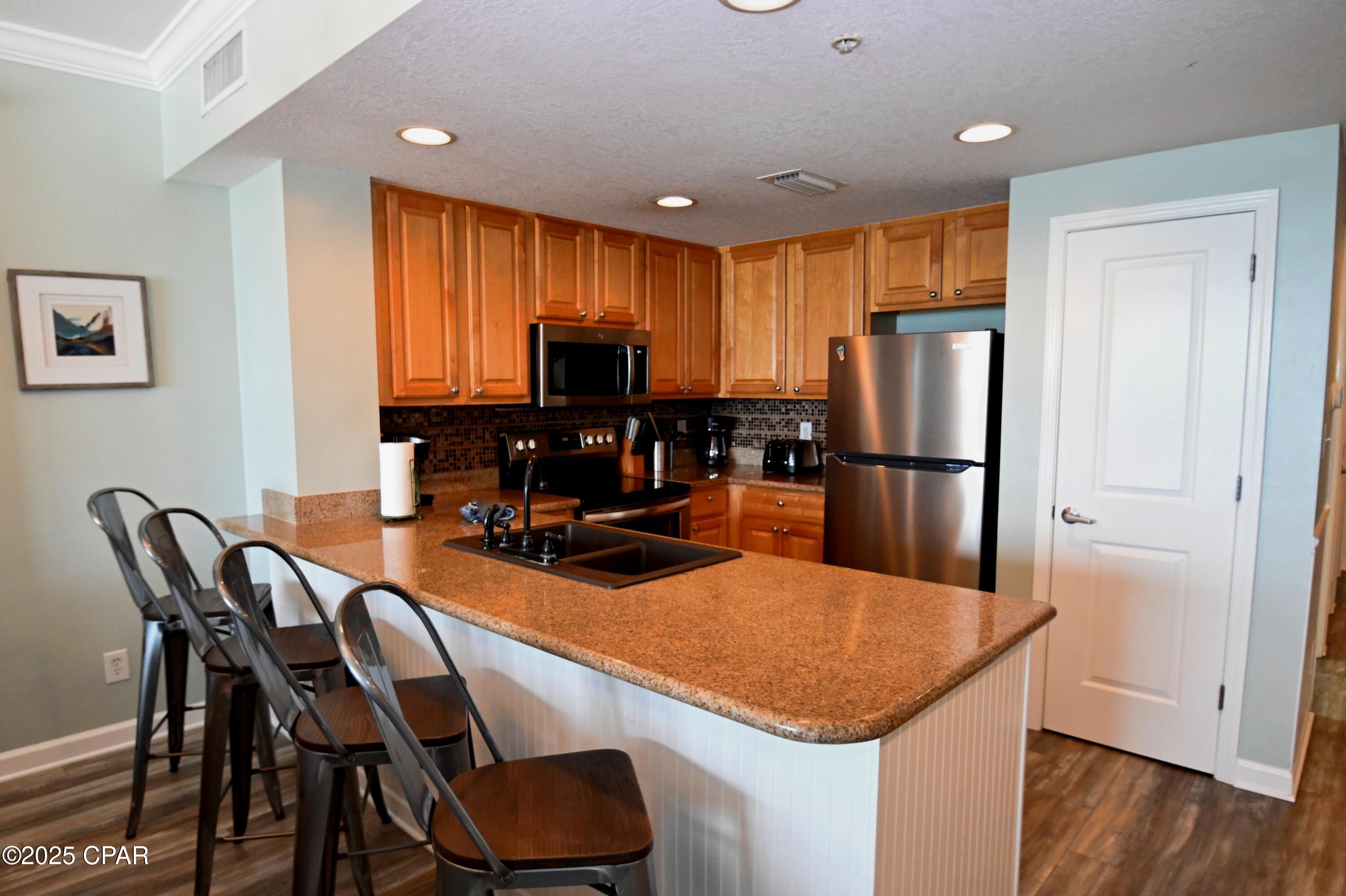 Image 24 For 10719 Front Beach  205