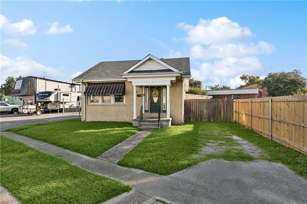 Homes for sale in Jefferson, LA | 409 Newman Ave, Jefferson, LA 70121 | MLS# 2524728