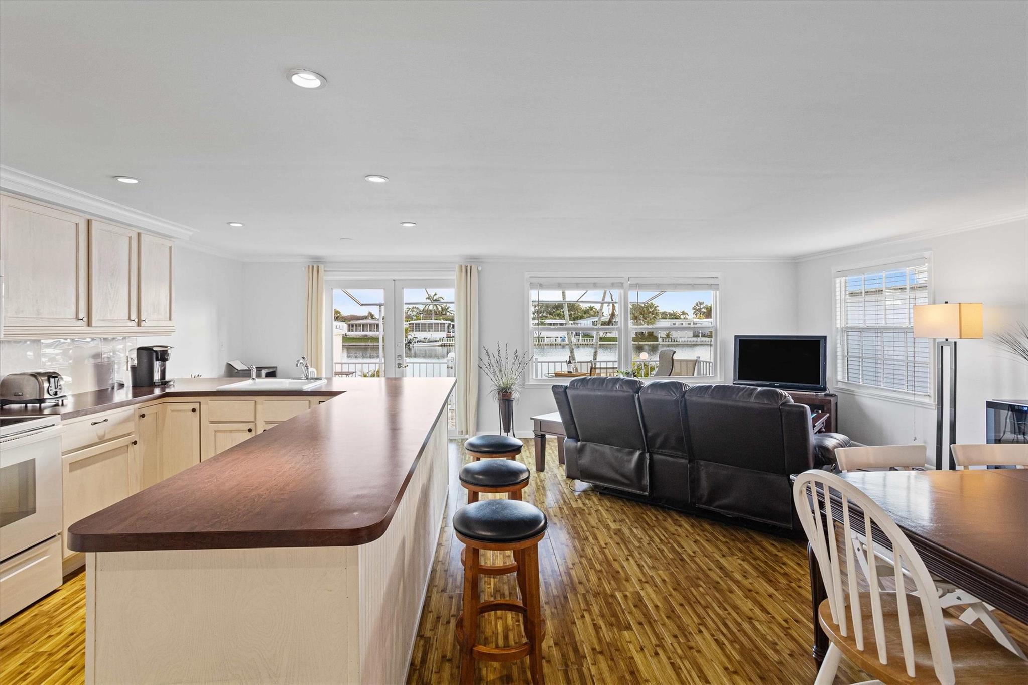 Homes for sale in Fort Lauderdale, FL | 2774 Sw 54th St, Fort Lauderdale, FL 33312 | MLS# F10529883