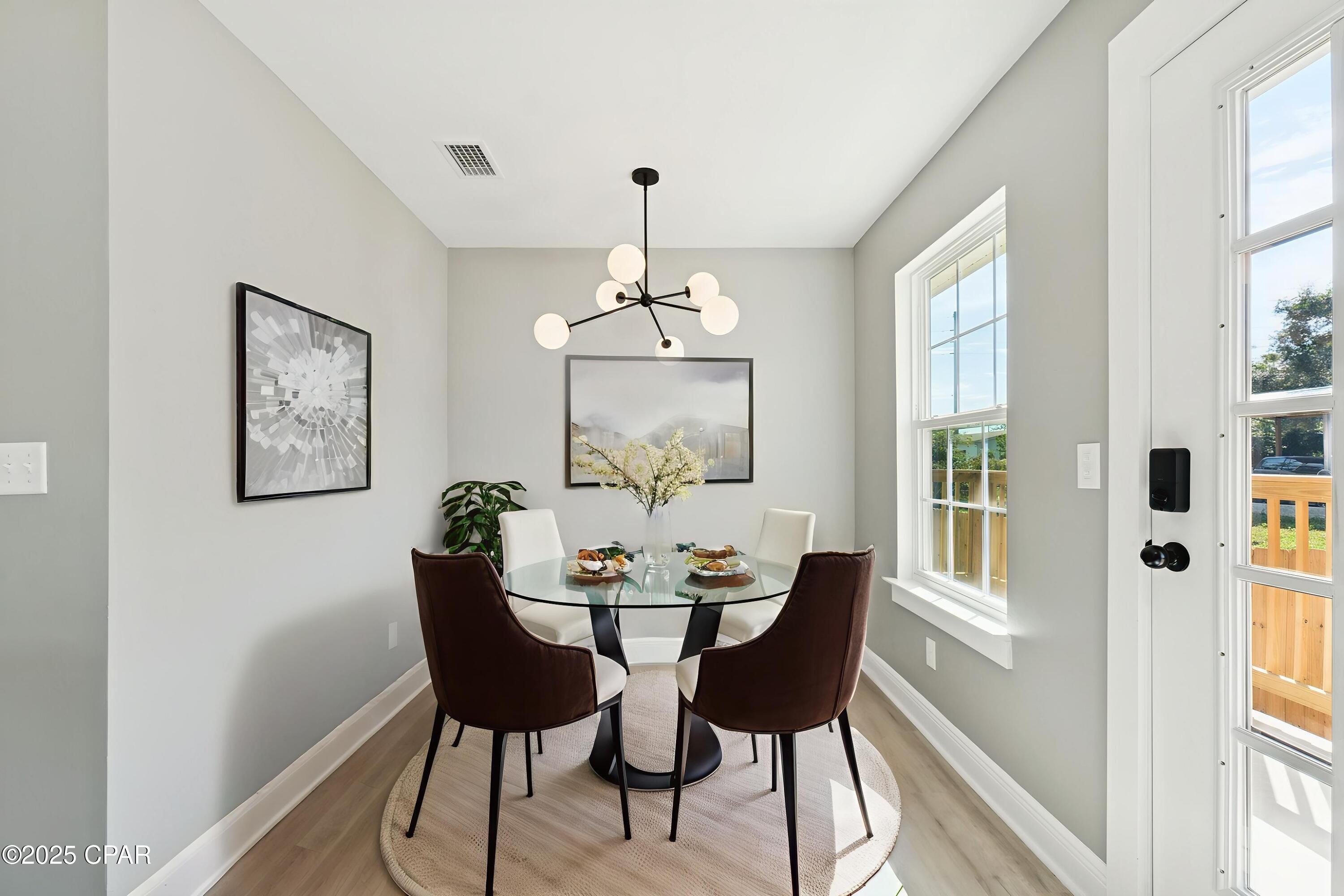 Image 13 For 136 Harlem Avenue