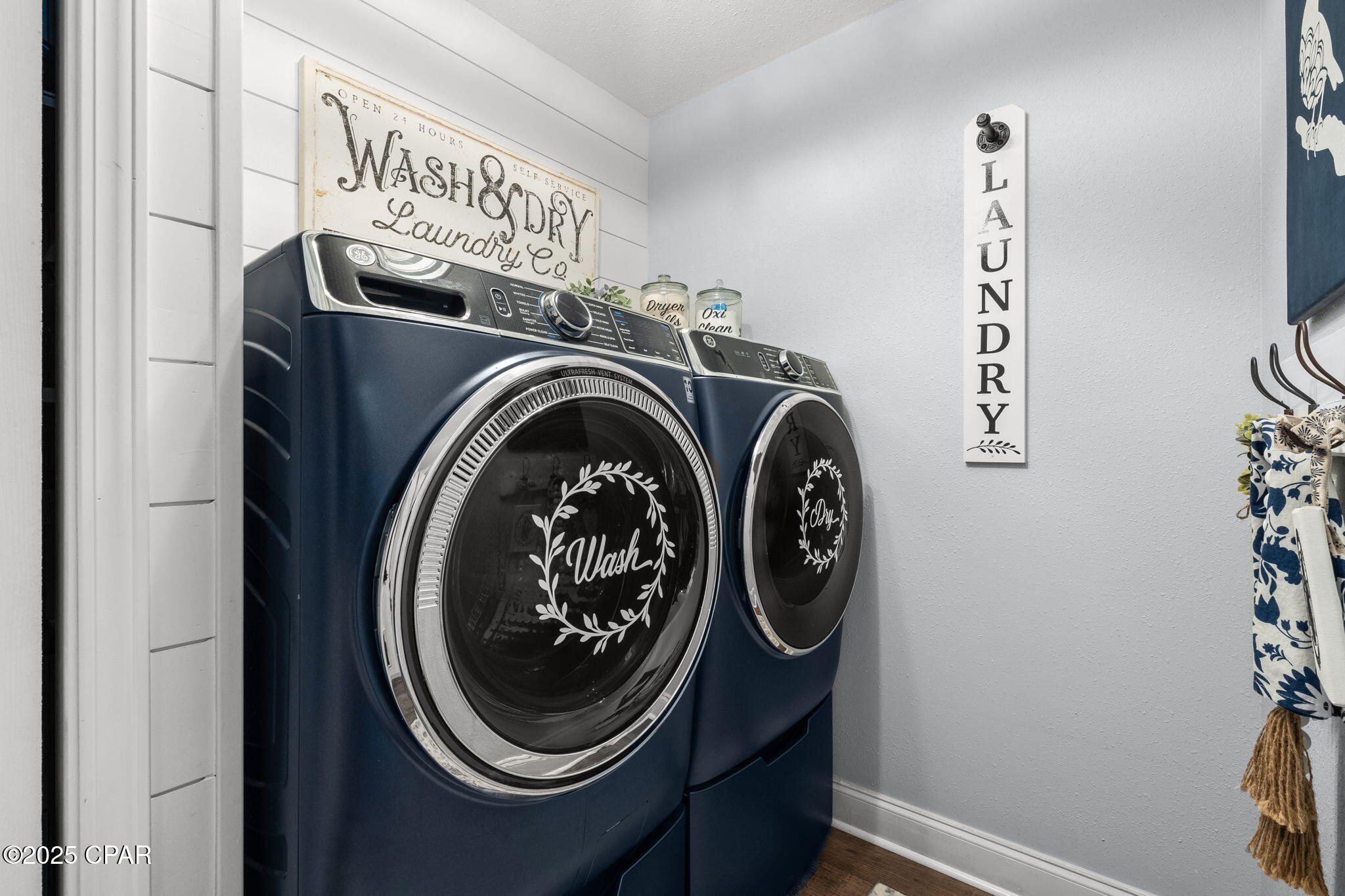 Image 16 For 617 24th Street