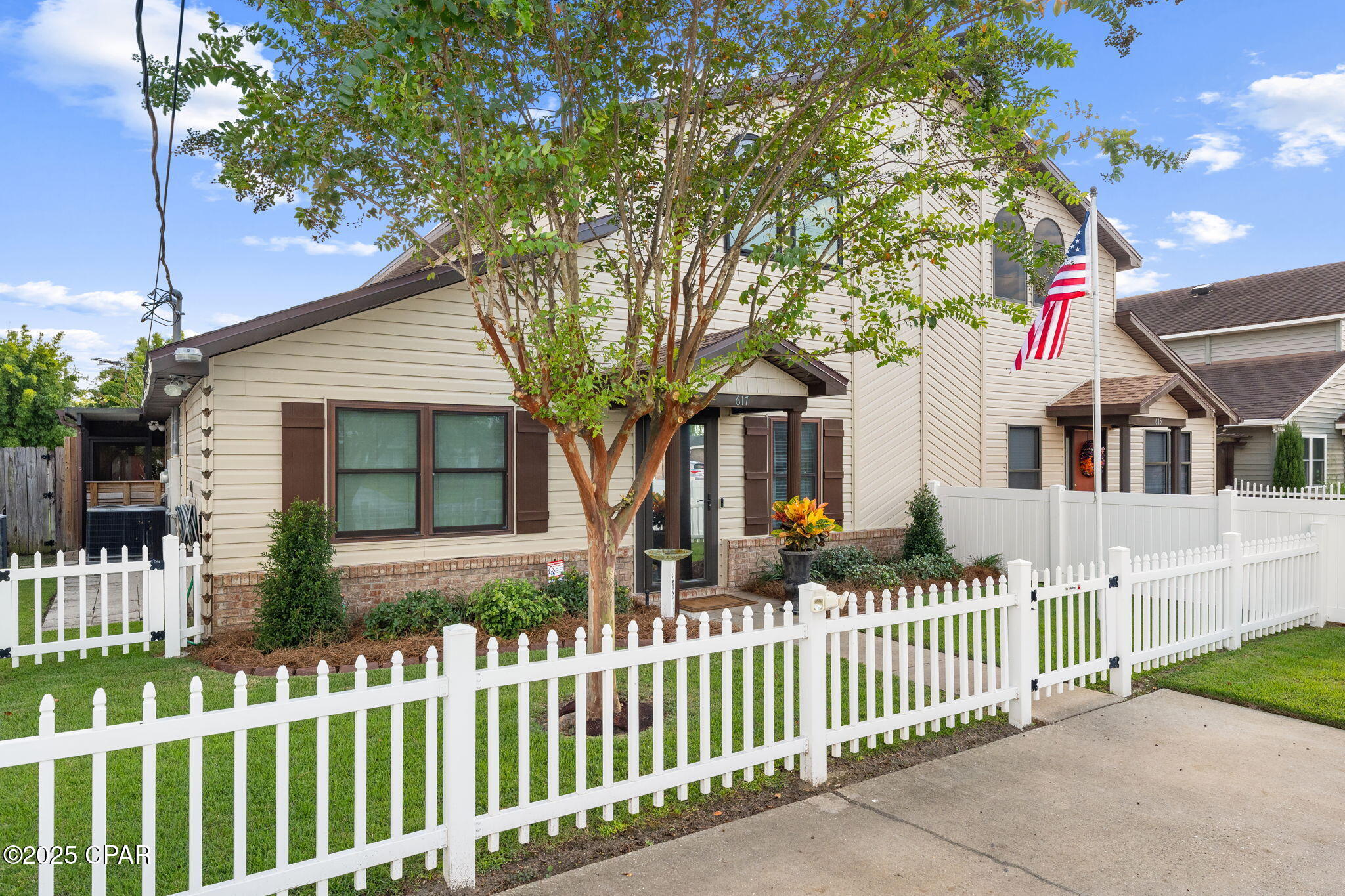 Image 4 For 617 24th Street