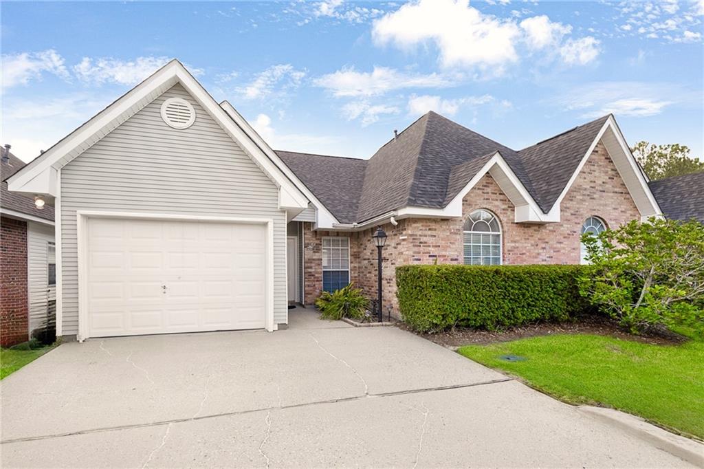 Homes for sale in Mandeville, LA | 320 Libra Ave #B, Mandeville, LA 70471 | MLS# 2524699