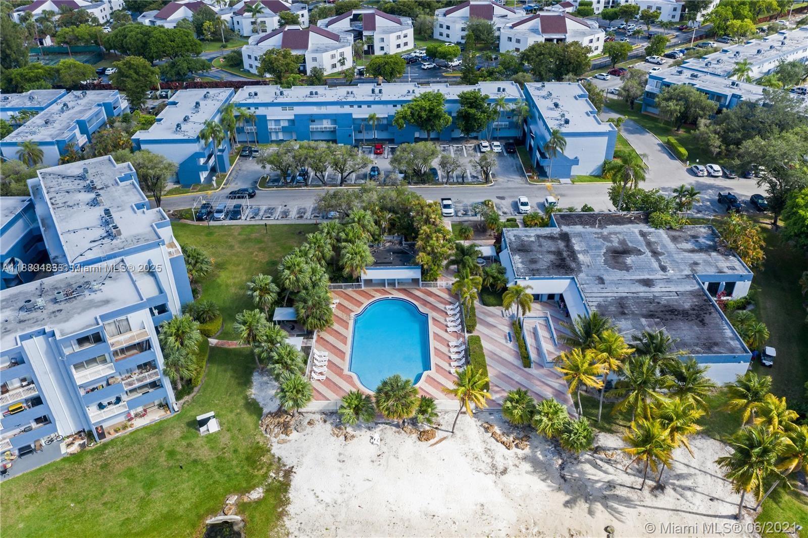 The Beach Club Fontaineb