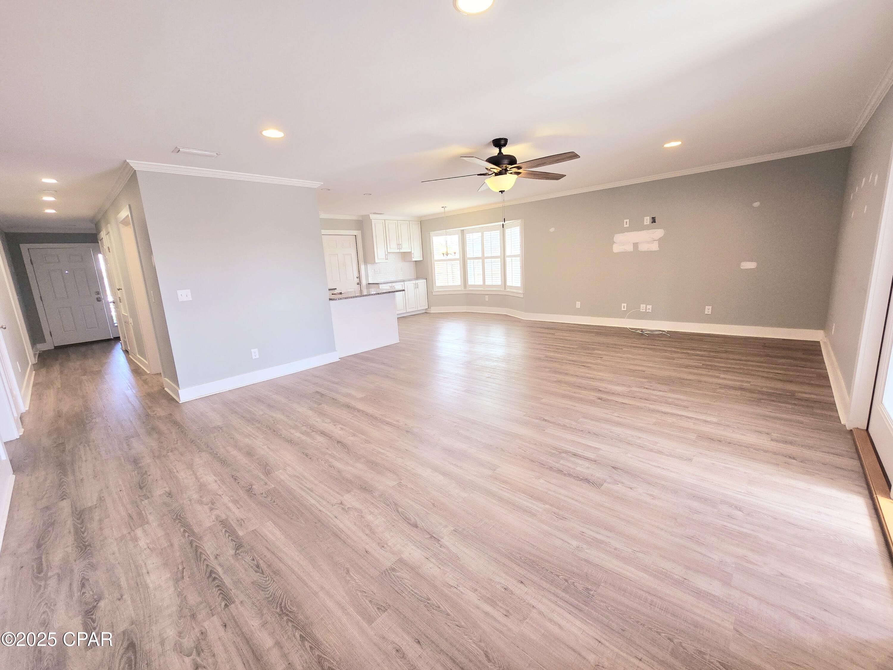 Image 10 For 807 Longwood Circle