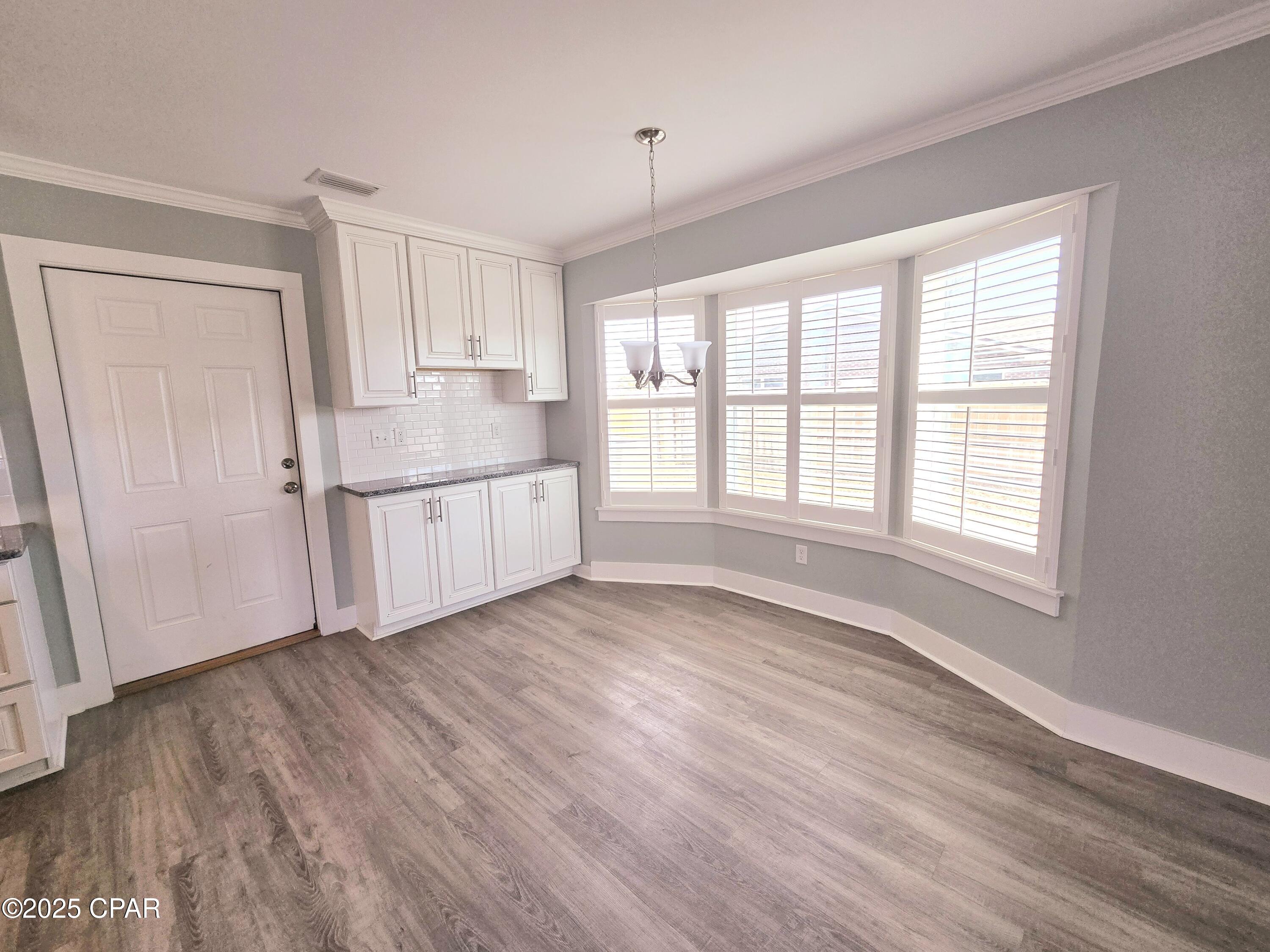 Image 5 For 807 Longwood Circle