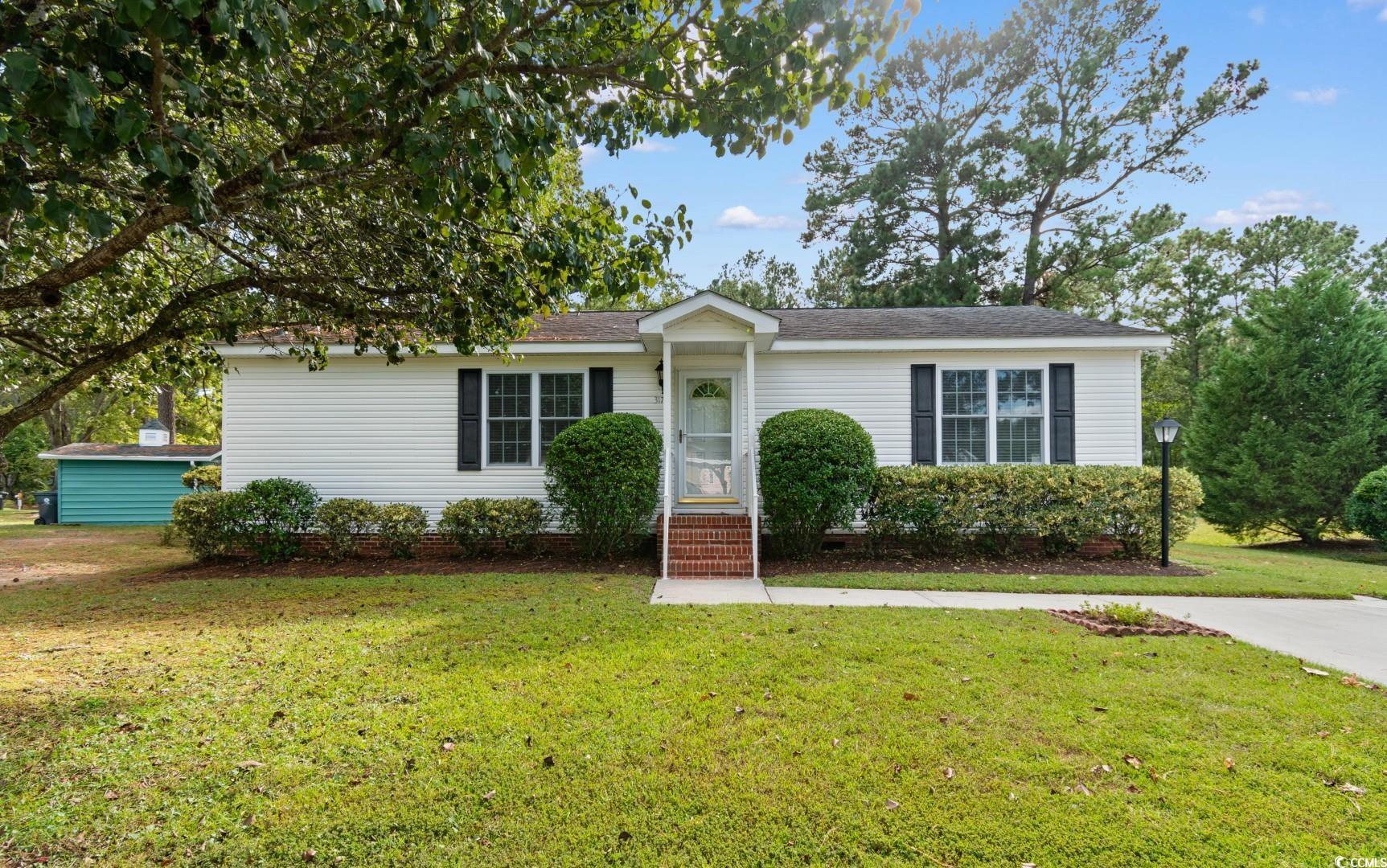 3173 Moon Shadow Ln. Murrells Inlet, SC 29576
