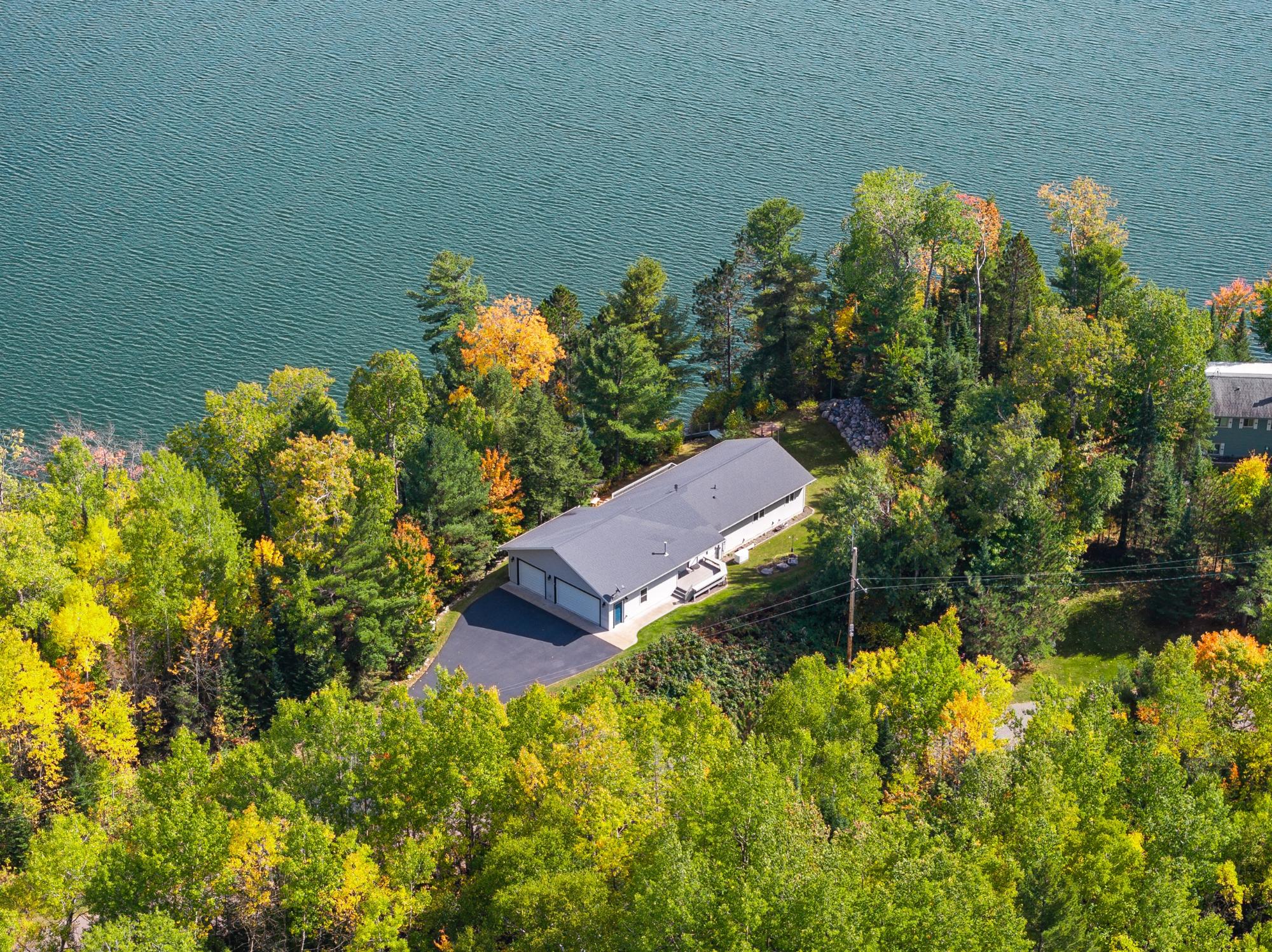Wilson Lake house picture