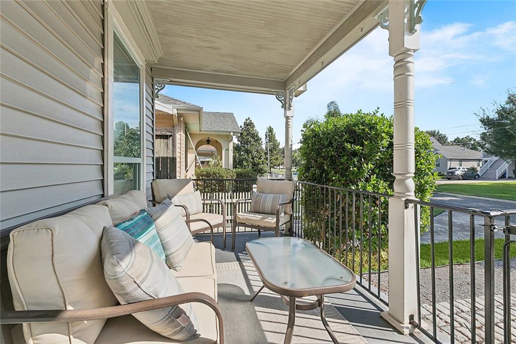 Homes for sale in New Orleans, LA | 5406 Milne Blvd, New Orleans, LA 70124 | MLS# 2524034