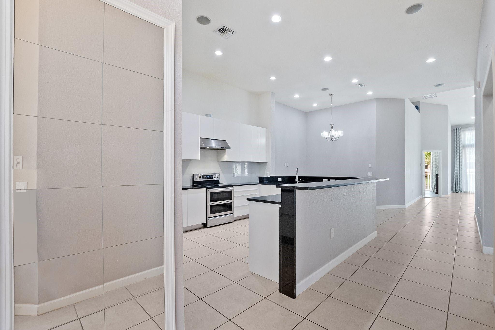 Homes for sale in Davie, FL | 816 W Village Circle #1, Davie, FL 33325 | MLS# F10529869