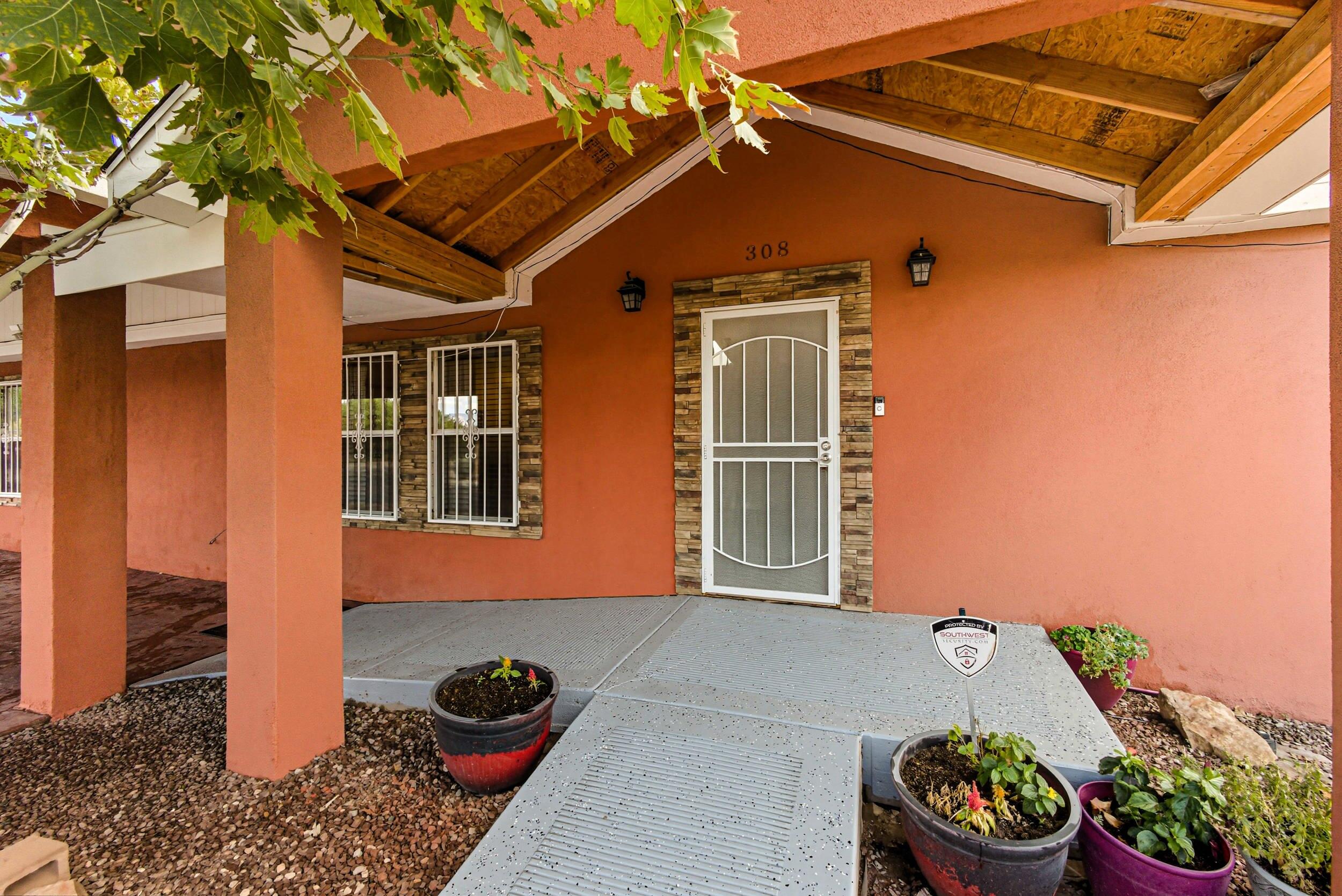 Homes for sale in Albuquerque, NM | 308 Gore Ave Se, Albuquerque, NM 87105 | MLS# 1092396