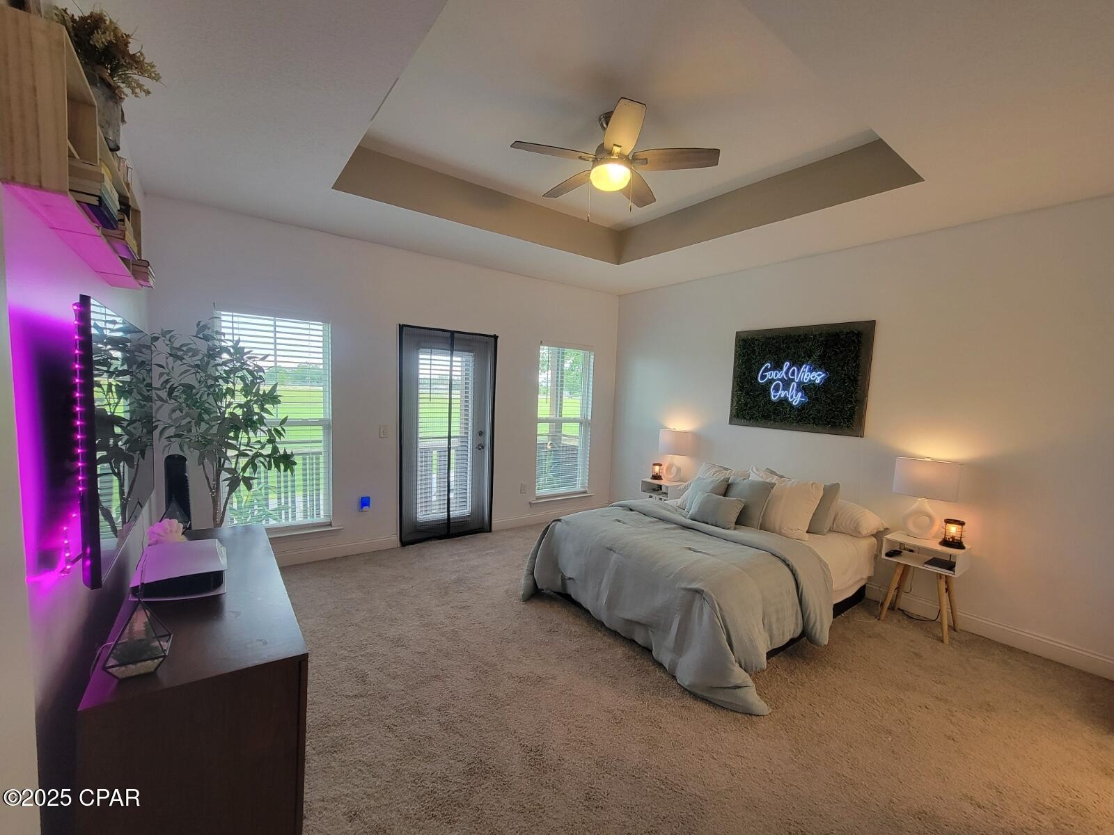 Image 15 For 652 Helen Avenue