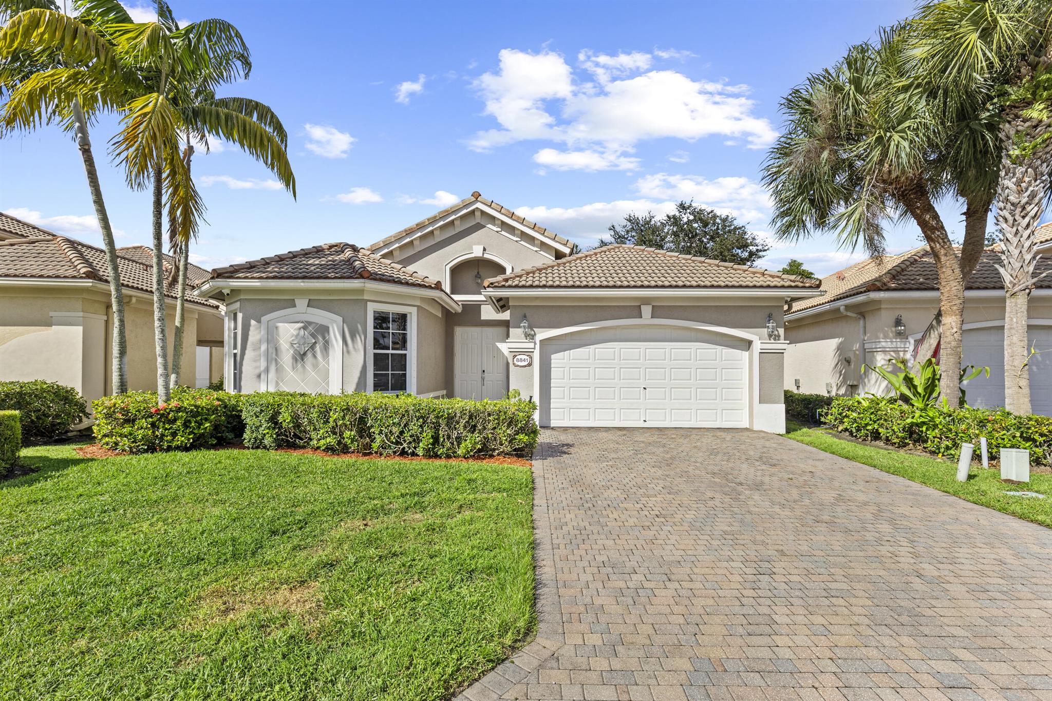 House for Sale in West Palm Beach, FL