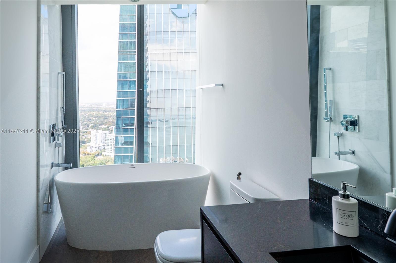 1451 Brickell Ave 3903