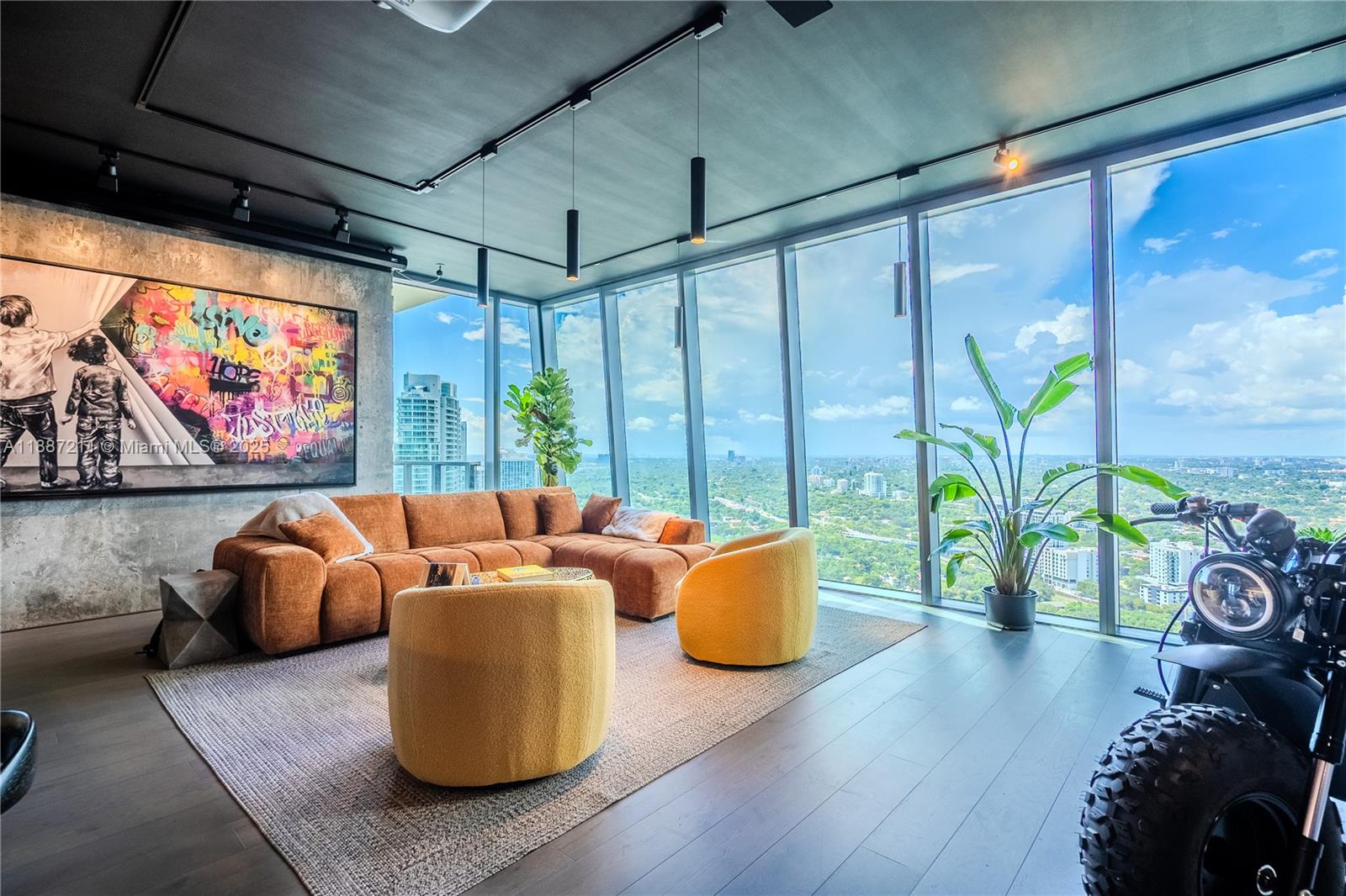 1451 Brickell Ave 3903
