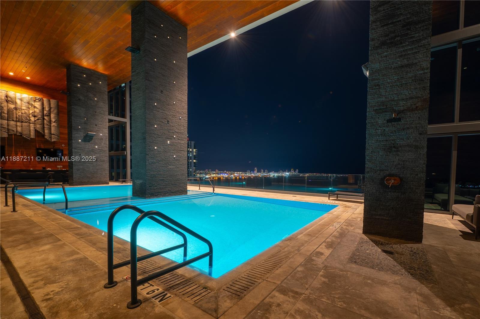 1451 Brickell Ave 3903